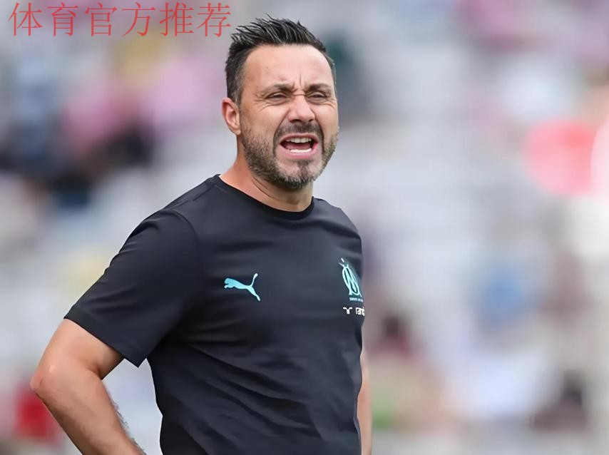 左右脚开弓 欧冠双响+MVP！前曼联天才乱杀：20场13球4助