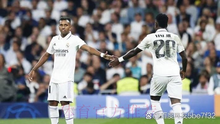 皇马关注两名青训后卫表现:拉蒙和马丁内斯 皇马关注两名青训后卫表现:拉蒙和马丁内斯